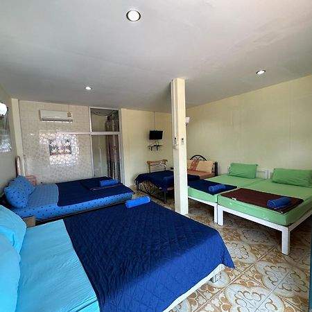 Thippawan Bungalow Ko Si Chang Esterno foto